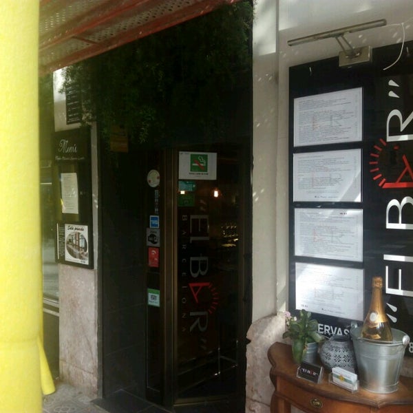 Foto tirada no(a) &quot;El Bar&quot; Barcelona por Albert A. em 10/7/2016
