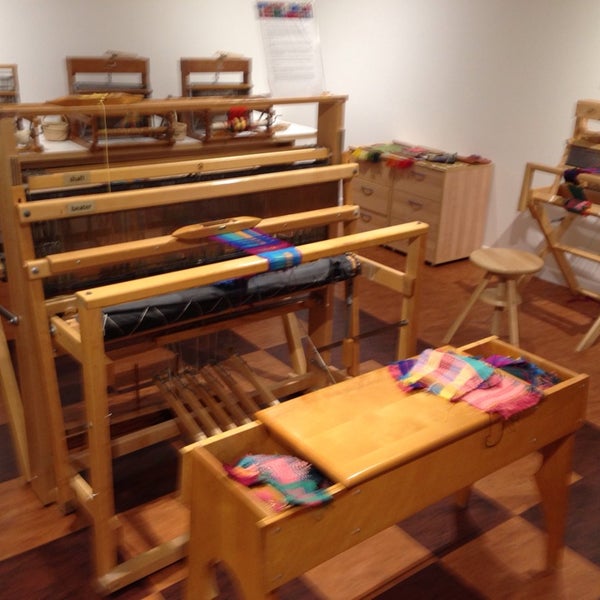 5/8/2014에 Rob M.님이 Textile Museum of Canada에서 찍은 사진