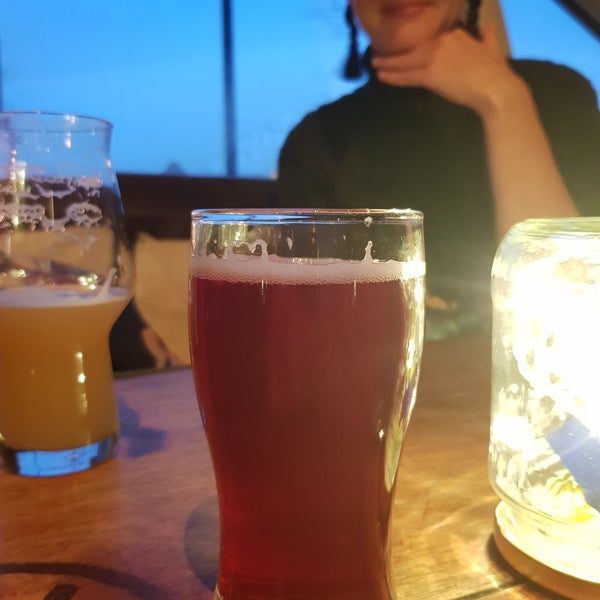 11/9/2019 tarihinde Akos B.ziyaretçi tarafından Jónás Craft Beer House'de çekilen fotoğraf