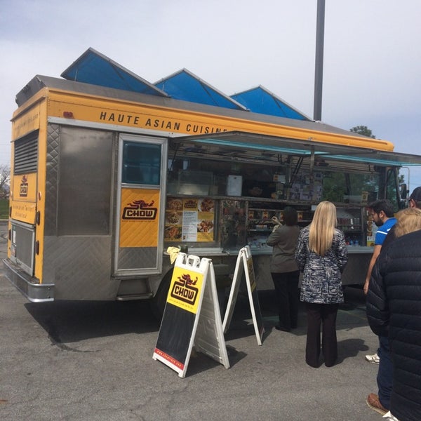 Photo taken at Chow Truck by Samantha H. on 4/16/2014