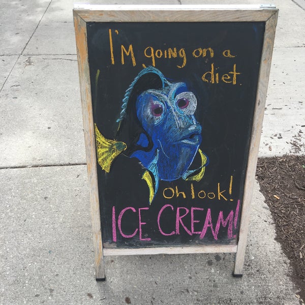 Photo taken at Cone Gourmet Ice Cream by Stephanie S. on 7/2/2016