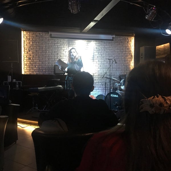 Foto scattata a Blues &amp; Jazz Bar Restaurant da Анастасия Л. il 4/4/2018