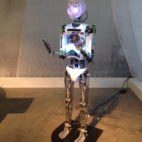 5/14/2014にGeorge O.がБал роботов (Международный Робофорум 2014)で撮った写真