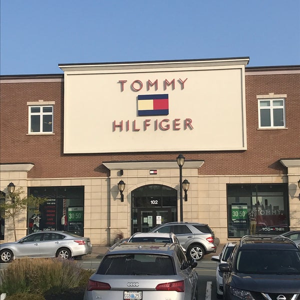Hilfiger - Clothing Store
