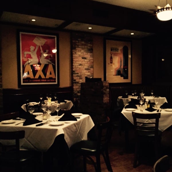 Photo taken at Chamberlain&#39;s Steak &amp; Chop House by MOHAMD on 4/3/2015