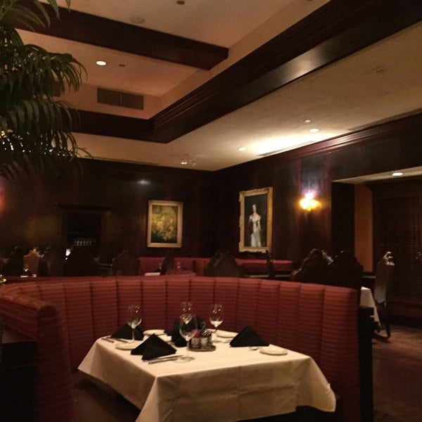 Photo taken at Lawry&#39;s The Prime Rib by MOHAMD on 4/9/2016