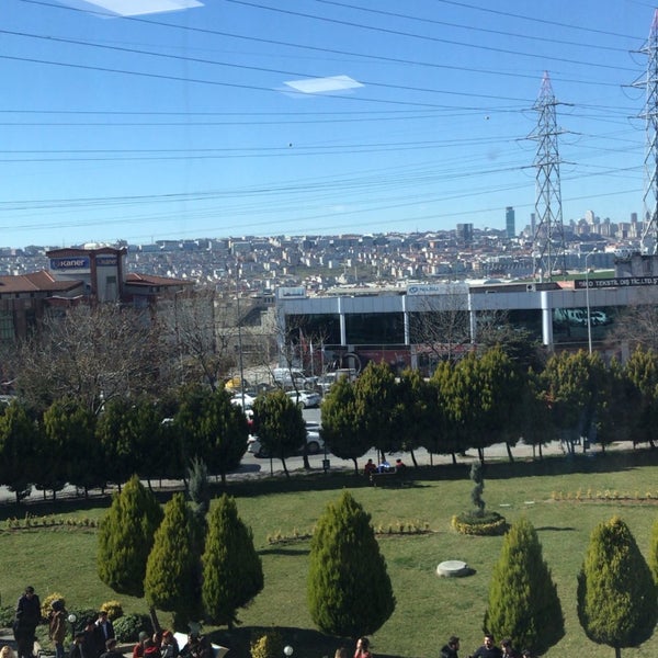 2/25/2020にHicabi K.がİstanbul Gelişim Üniversitesiで撮った写真