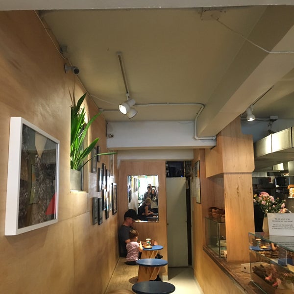 7/27/2017 tarihinde Hiroko T.ziyaretçi tarafından O Cafe'de çekilen fotoğraf