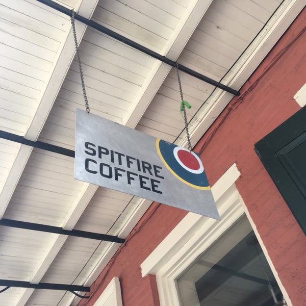 Photo taken at Spitfire Coffee by Hiroko T. on 5/28/2017