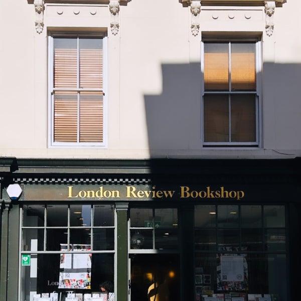 Photo taken at London Review Bookshop by Hiroko T. on 8/24/2023