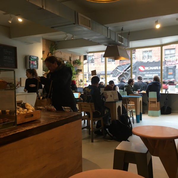 4/4/2017 tarihinde Hiroko T.ziyaretçi tarafından O Cafe'de çekilen fotoğraf