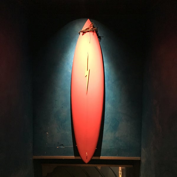 9/8/2016にHiroko T.がRéunion Surf Barで撮った写真