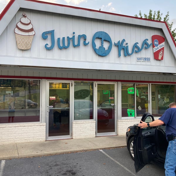 Photos at Twin Kiss Ice Cream Parlor in Waynesboro