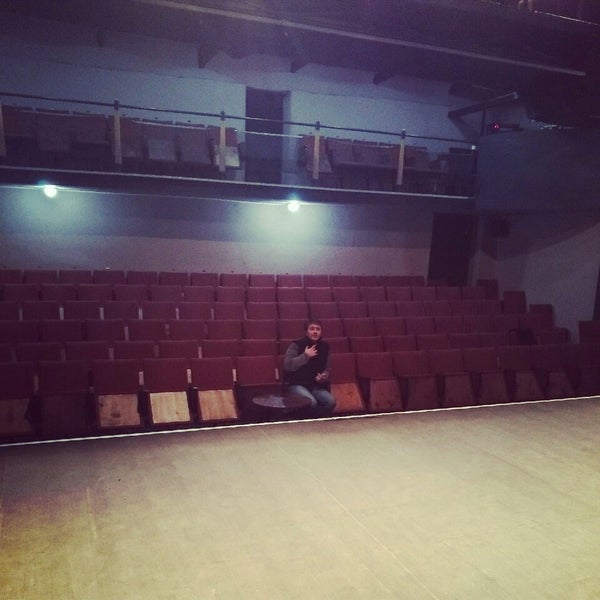 Foto scattata a Iliauni Theatre | ილიაუნის თეატრი da Geørge C. il 2/3/2014