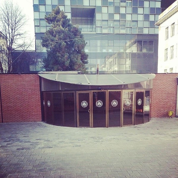 2/13/2014にGeørge C.がIliauni Theatre | ილიაუნის თეატრიで撮った写真