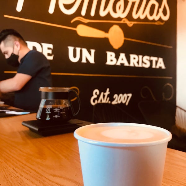 รูปภาพถ่ายที่ Café Memorias de un Barista โดย Anahí R. เมื่อ 1/3/2021