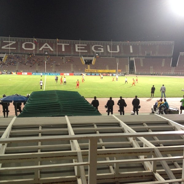 Photo taken at Estadio Olímpico Gral. José Antonio Anzoátegui by Felipe P. on 4/16/2014