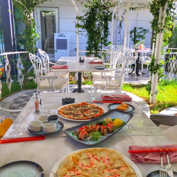 9/17/2019 tarihinde Nur E.ziyaretçi tarafından Felicita Fine Dining Restaurant'de çekilen fotoğraf