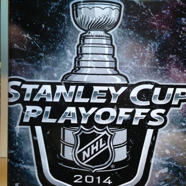รูปภาพถ่ายที่ National Hockey League โดย Stephanie B. เมื่อ 4/8/2014