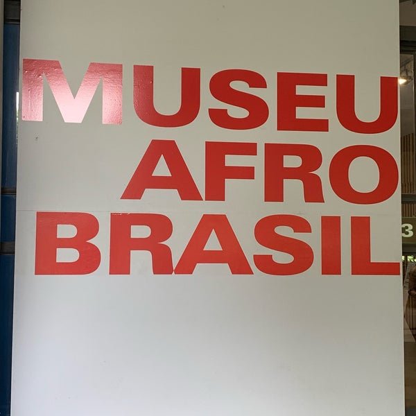 Das Foto wurde bei Museu Afro Brasil von Hillary C. am 5/9/2019 aufgenommen