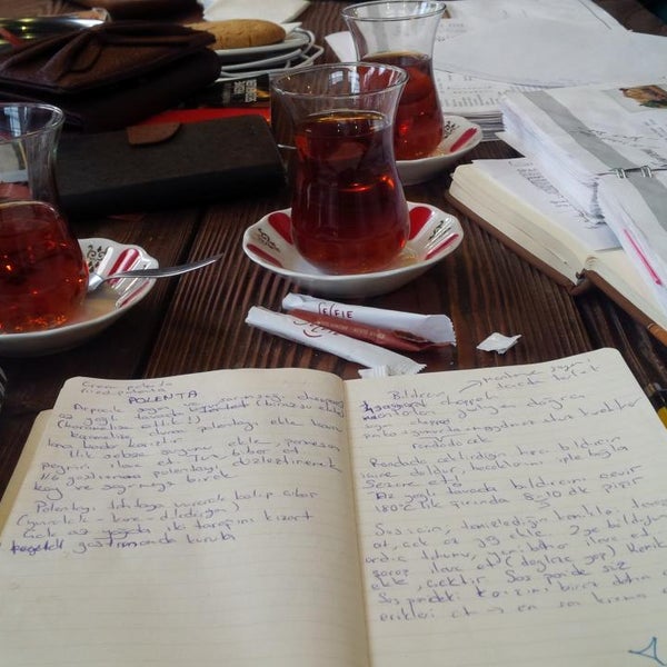 Das Foto wurde bei Selfie Sandwiches &amp; Coffee von Tuğçe Y. am 3/25/2015 aufgenommen