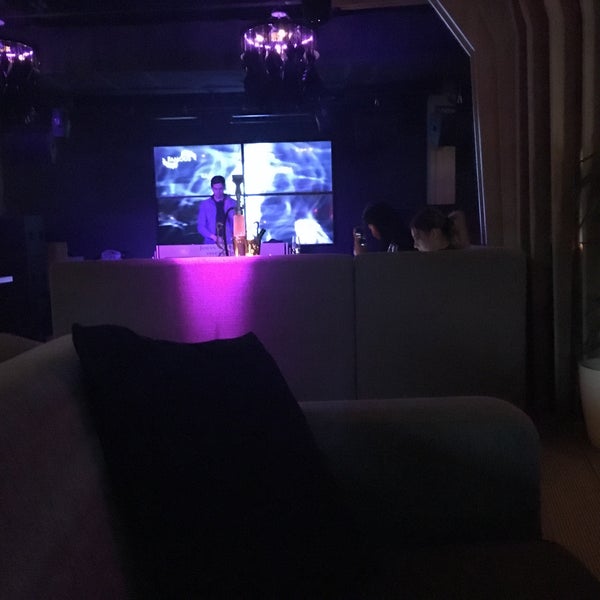 5/27/2017にMKがFamous Restaurant and Dancing Terraceで撮った写真