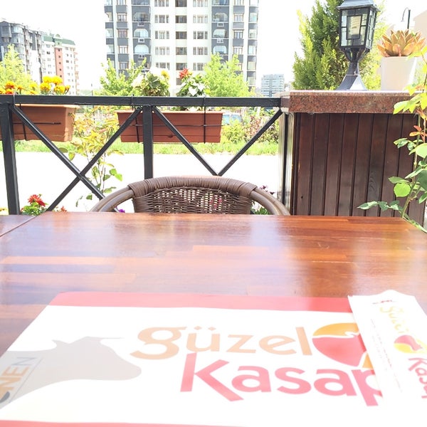 6/15/2015 tarihinde Eren K.ziyaretçi tarafından Güzel Kasap'de çekilen fotoğraf