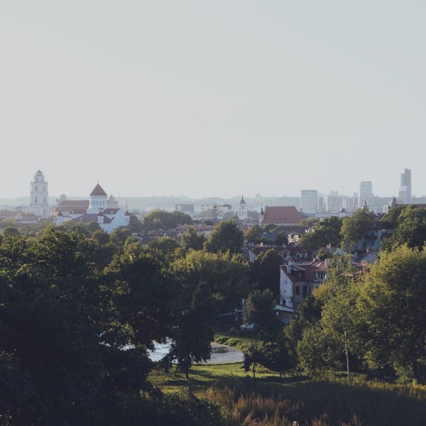 Das Foto wurde bei Subačiaus apžvalgos aikštelė | Subačiaus Viewpoint von Augustė B. am 8/18/2015 aufgenommen