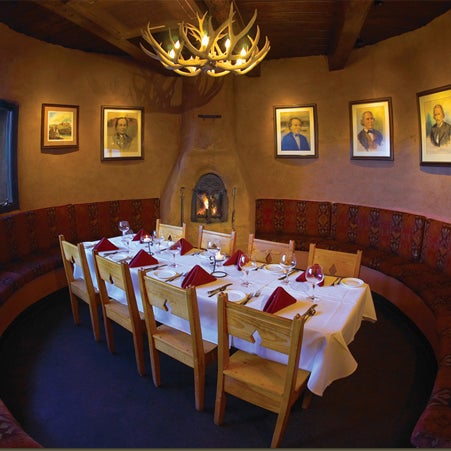Das Foto wurde bei The Fort Restaurant von The Fort Restaurant am 1/9/2014 aufgenommen