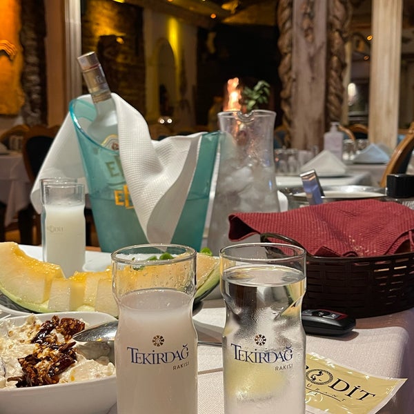 Foto diambil di Afrodit Restaurant oleh 🔱 Özgür G. pada 9/7/2021