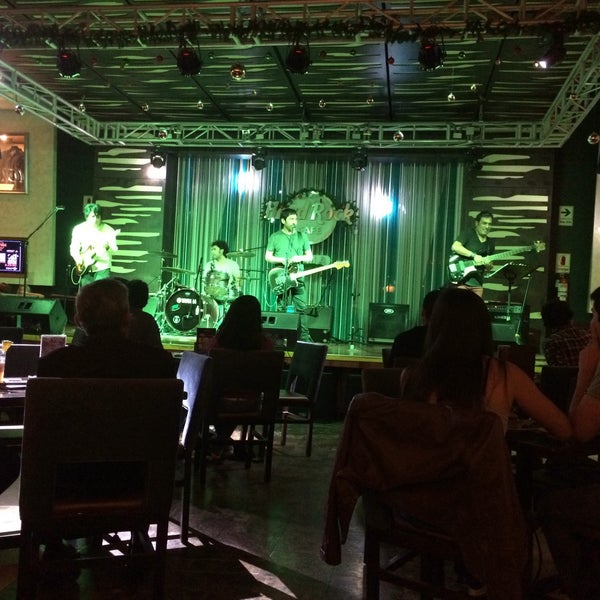 Снимок сделан в Hard Rock Cafe Lima пользователем Lio D. 12/20/2015