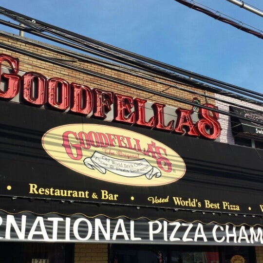 Das Foto wurde bei The Original Goodfella&#39;s Brick Oven Pizza von Bobby D. am 6/28/2014 aufgenommen