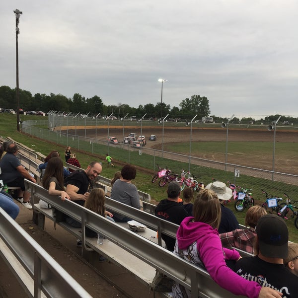 Cedar Lake Speedway Pistas de carreras en New Richmond