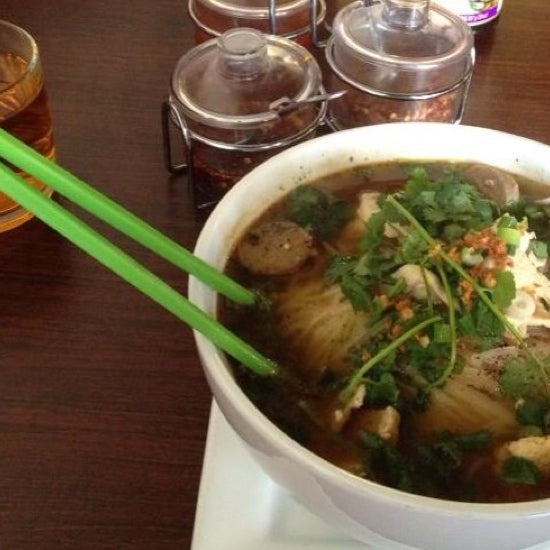 1/10/2014 tarihinde Maiphai T.ziyaretçi tarafından Maiphai Thai Cuisine'de çekilen fotoğraf