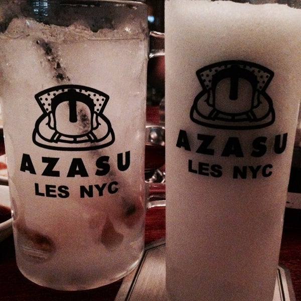 รูปภาพถ่ายที่ Azasu โดย Lisa เมื่อ 5/24/2014