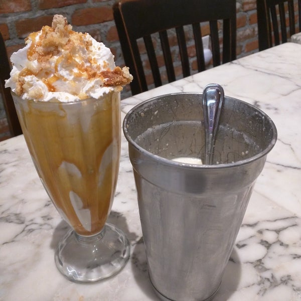 Apple pie milkshake is the bomb!