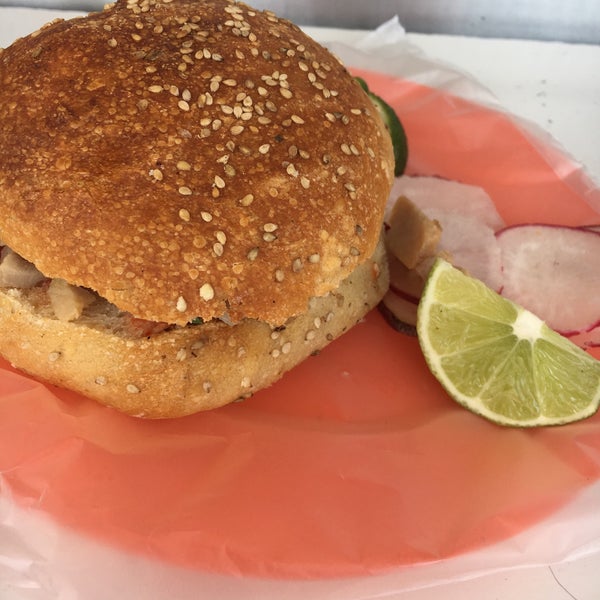 Tacos y Cemitas La Colonial Restaurante de tacos