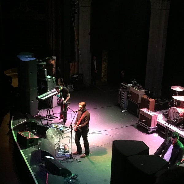 Foto tomada en Newport Music Hall  por Vic M. el 3/29/2015