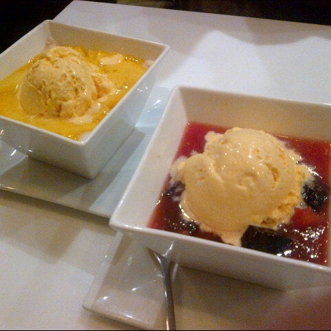 4/28/2013 tarihinde Vivian A.ziyaretçi tarafından Dessert Kitchen 糖潮'de çekilen fotoğraf