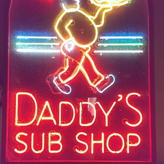 10/21/2014 tarihinde Alziyaretçi tarafından Fat Daddy&#39;s Subs Pizza Wings'de çekilen fotoğraf
