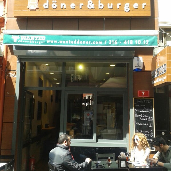 Foto tirada no(a) Wanted Burger por Onurcan Y. em 4/22/2014