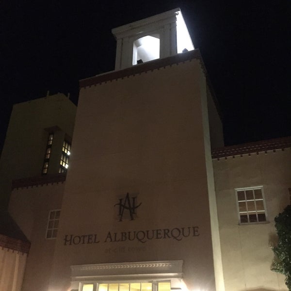Photo taken at Hotel Albuquerque at Old Town by Bliss on 2/10/2018