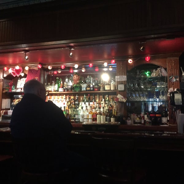 1/28/2017 tarihinde Blissziyaretçi tarafından TJ Byrnes Bar and Restaurant'de çekilen fotoğraf