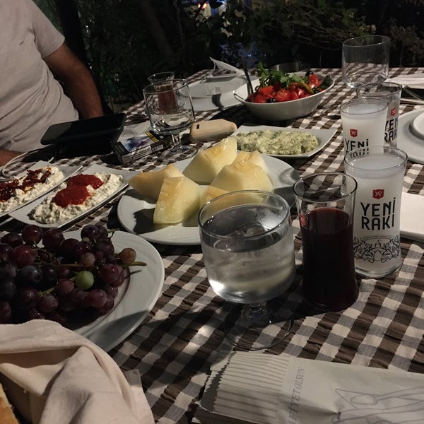 Das Foto wurde bei Yalı Restaurant von Muhammed D. am 8/15/2020 aufgenommen