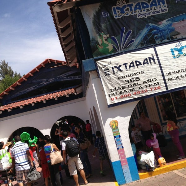 Foto tirada no(a) Parque Acuático Ixtapan de la Sal por Chava R. em 3/27/2013