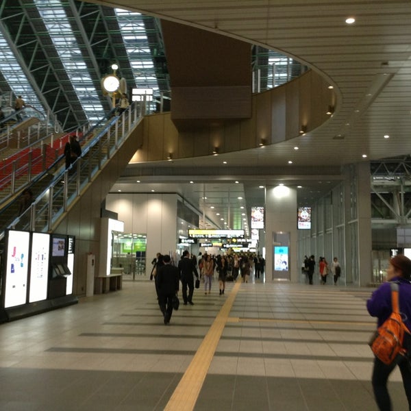 Fotos En Jr 大阪駅 連絡橋口 Estacion De Tren En 梅田