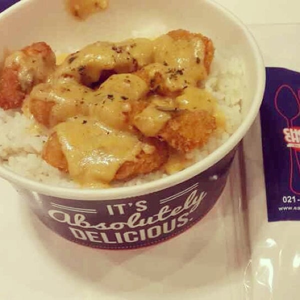 10/12/2013にSylvie H.がChom Chom Asian Fast Foodで撮った写真