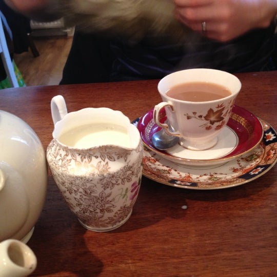 Das Foto wurde bei Pettigrew Tea Rooms von Gemma F. am 12/27/2012 aufgenommen