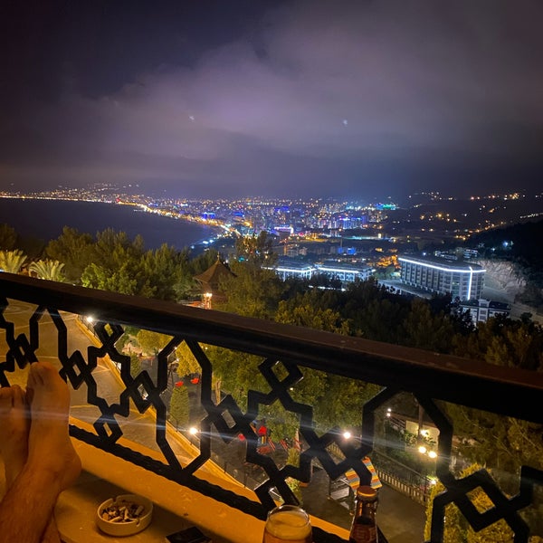 รูปภาพถ่ายที่ Utopia World Hotel โดย Gökhan Ç. เมื่อ 6/11/2021