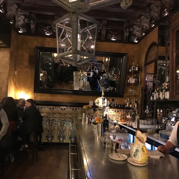 12/23/2018 tarihinde Achim B.ziyaretçi tarafından Restaurante Viva Madrid'de çekilen fotoğraf
